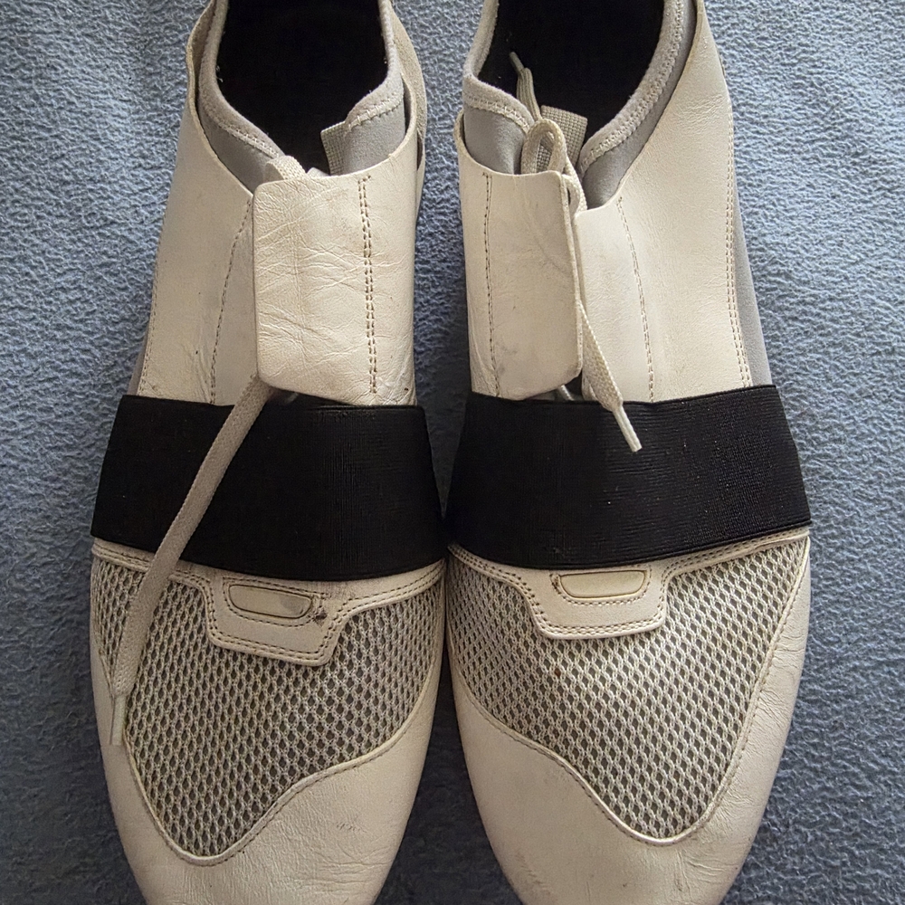 Men's Black and White Sneakers - Picture 10 of 11